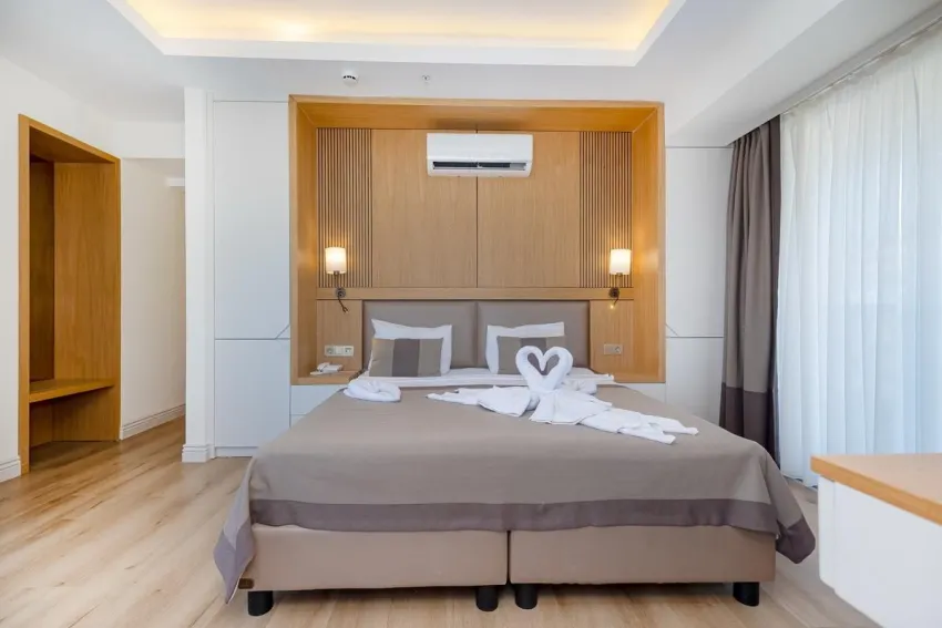 De'Manor Boutique Hotel (ex: M.C.A. Marquis Hotel) 3*-8