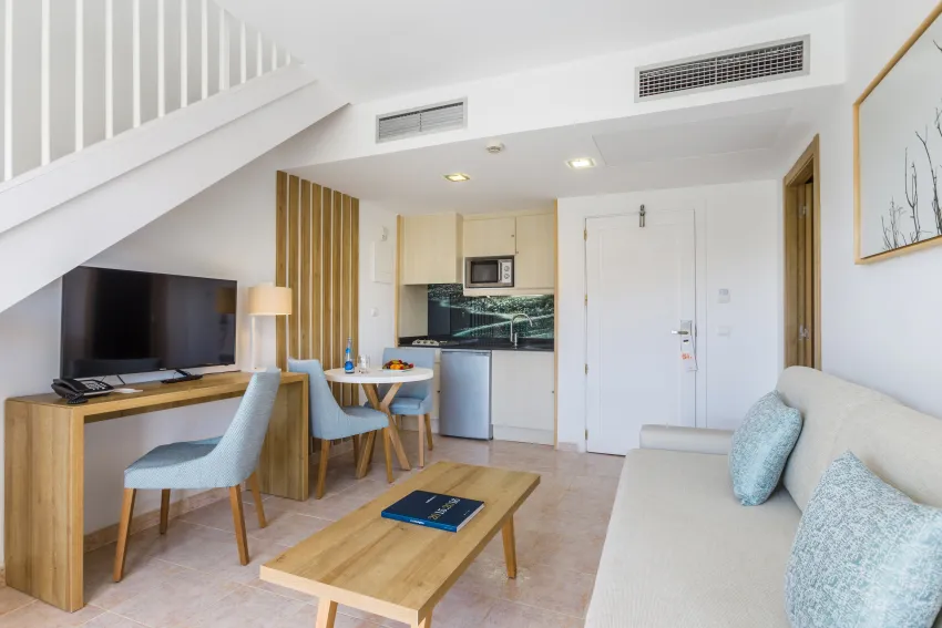 Zafiro Palmanova -169