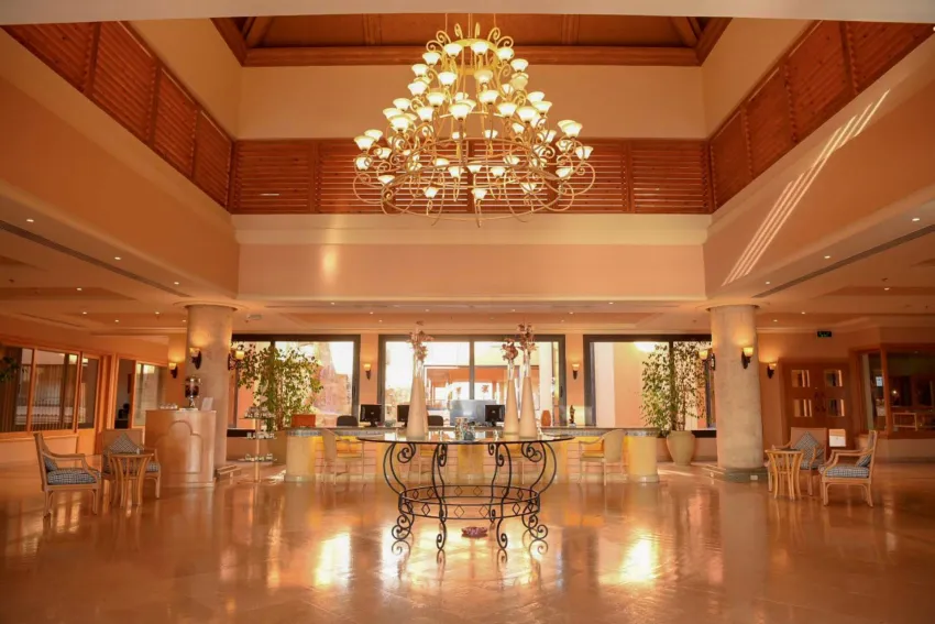 The Cascades Golf Resort & Spa 5*-10