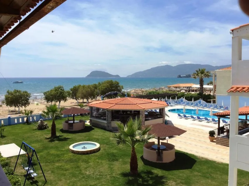 Andreolas Beach 3*-9