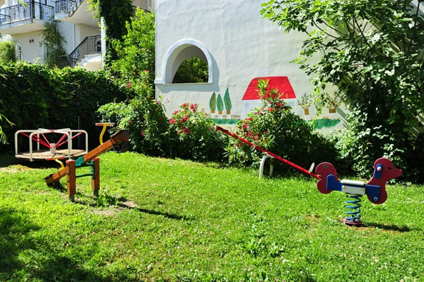 Contessa Hotel 3*-90