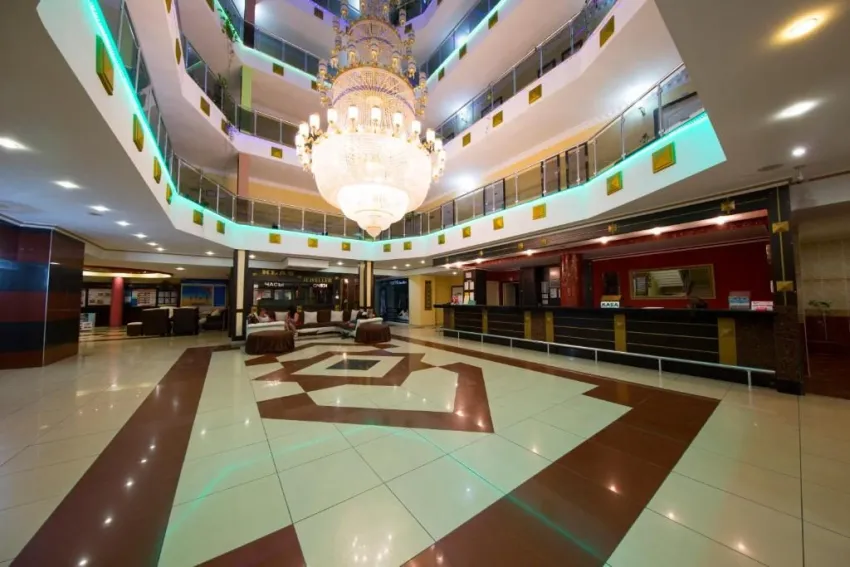 FIRST CLASS HOTEL  5*-10