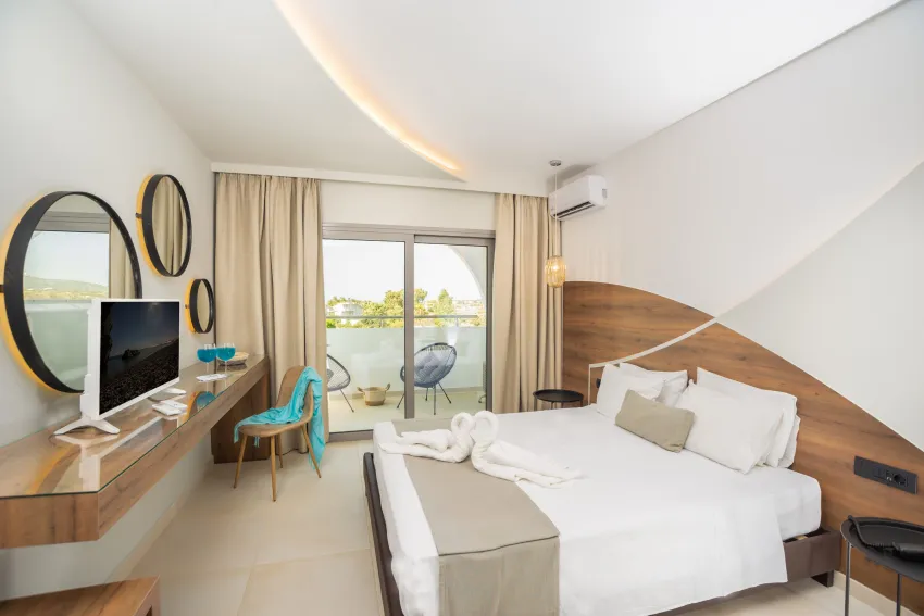 Happy Days Hotel Tholos 3*-6