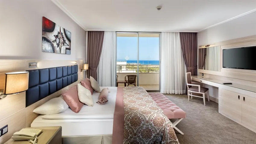 MIRACLE RESORT HOTEL  5*-7