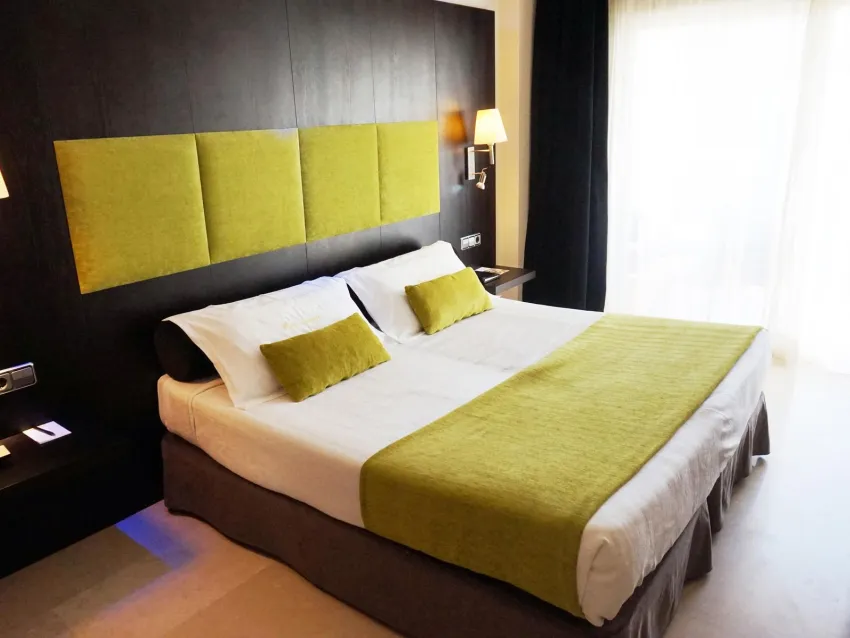 Saratoga Hotel 4*-18