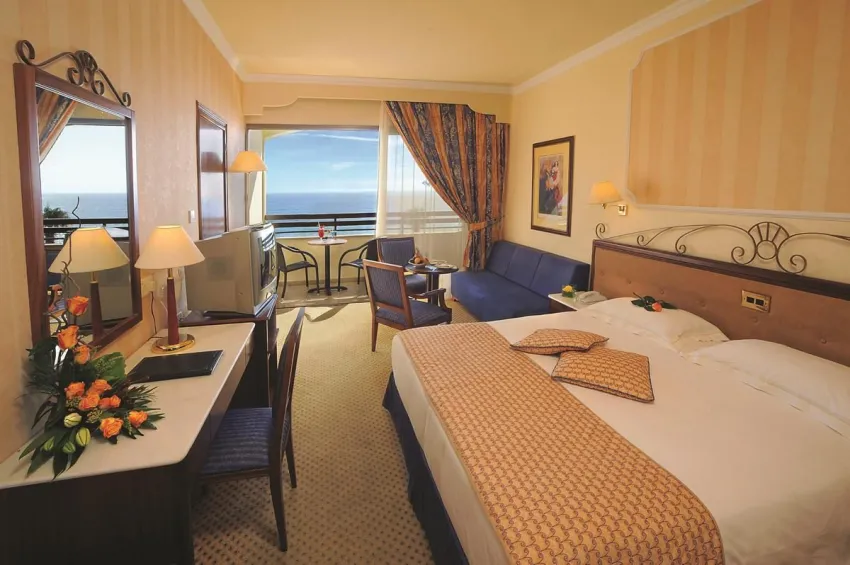 Alexander The Great Beach 4*-6