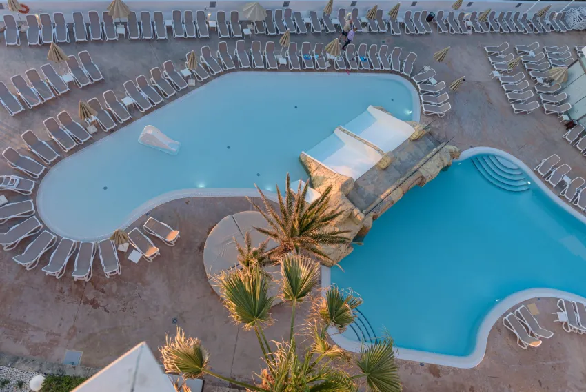 Fergus Cala Blanca Suites 4*-4