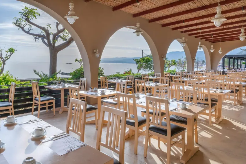 Blue Sea Beach Affiliated by Melia 5*-8