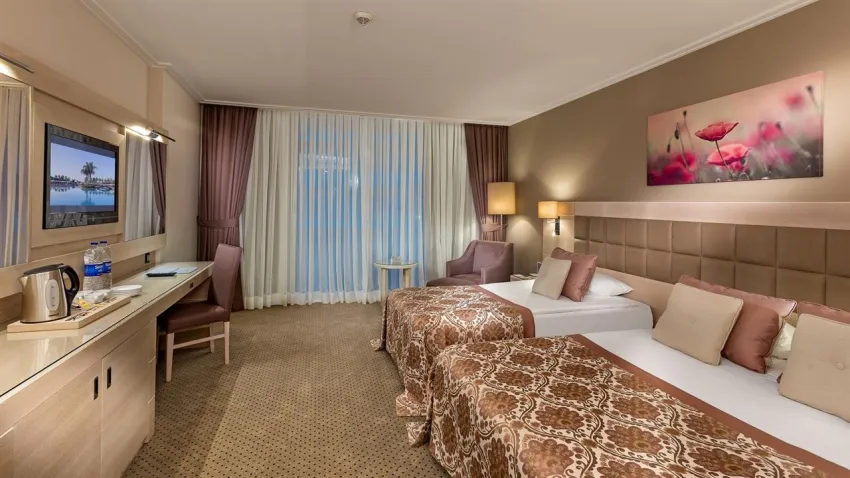 MIRACLE RESORT HOTEL  5*-6