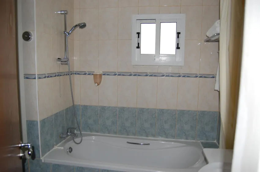 Moniatis Hotel  3*-5