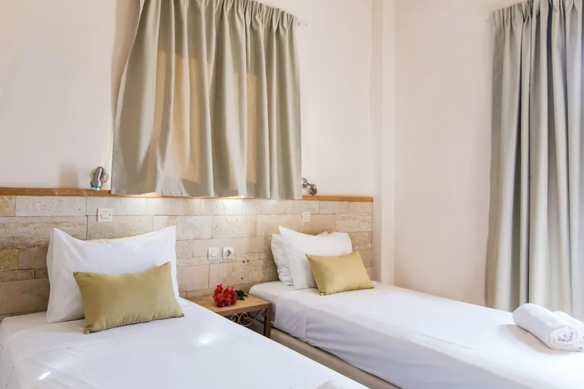 Ilios 1 Central 3*-16