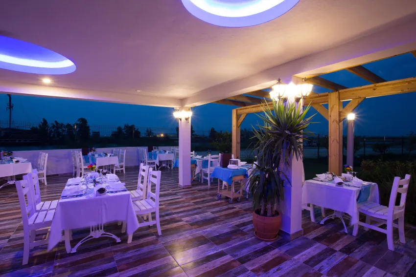 Water Side Resort & Spa 5*-58