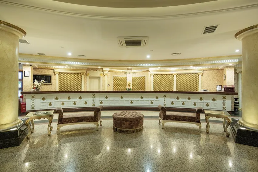 SUNRISE QUEEN LUXURY HOTEL  5*-20