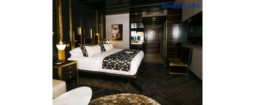 Rocks Hotel & Casino 5*-7