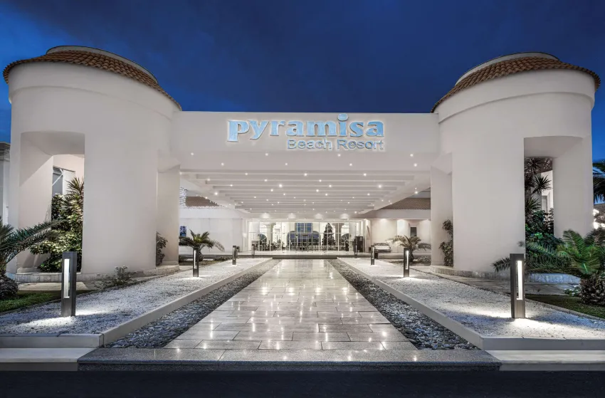 Pyramisa Sahl Hasheesh Beach Resort 5*-5