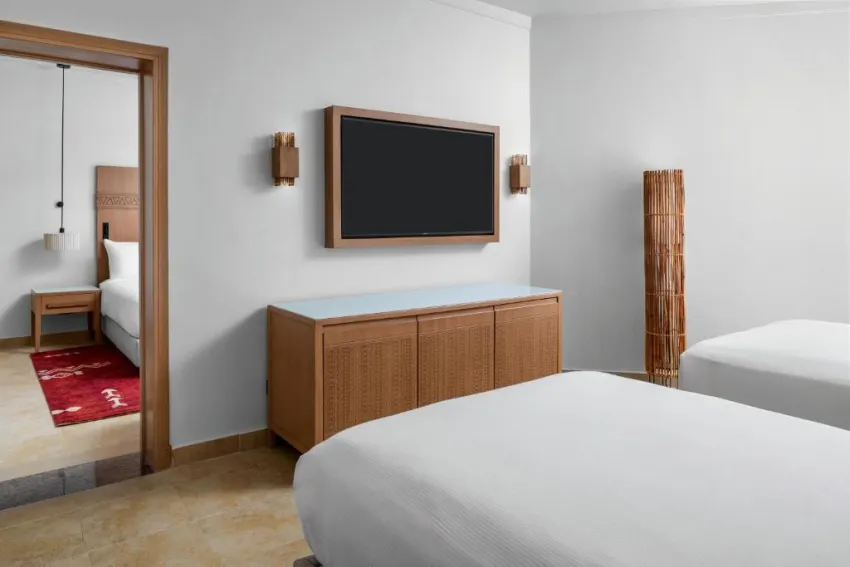 DOUBLETREE BY HILTON SHARM BAY RESORT BEACH SIDE  4*-120