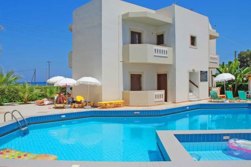 John Mary Apartments 3*-3