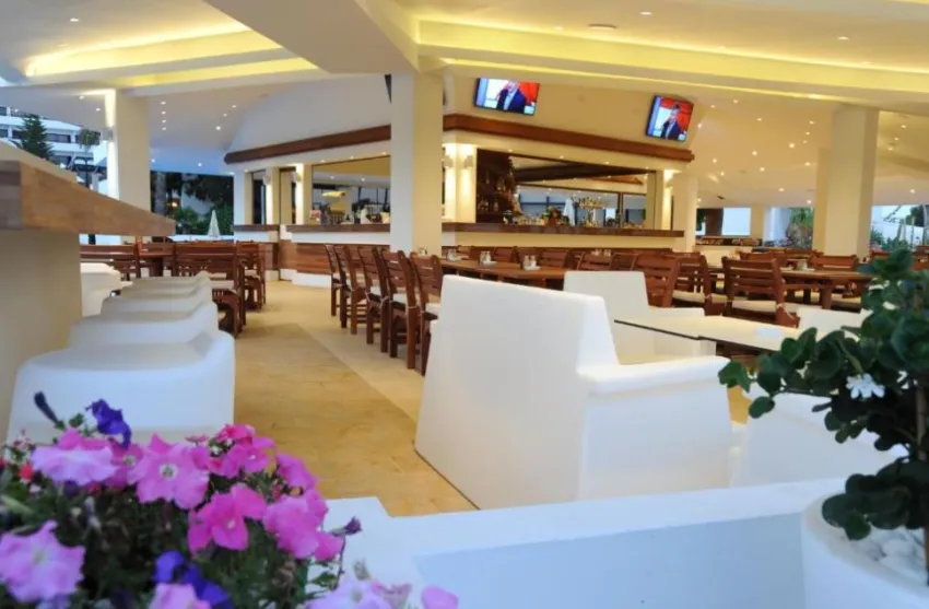 Adams Beach Hotel 5*-95