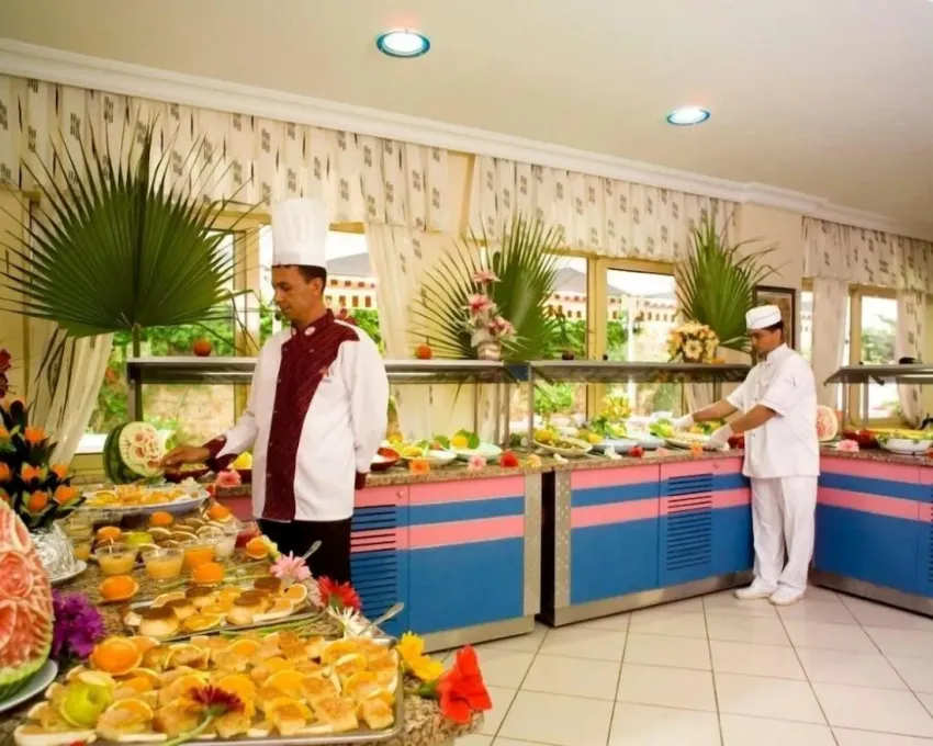 EVA BEACH HOTEL  3*-8