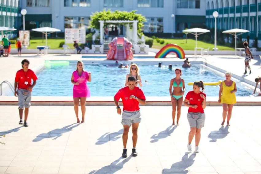 EL MOURADI CAP MAHDIA  3*-14