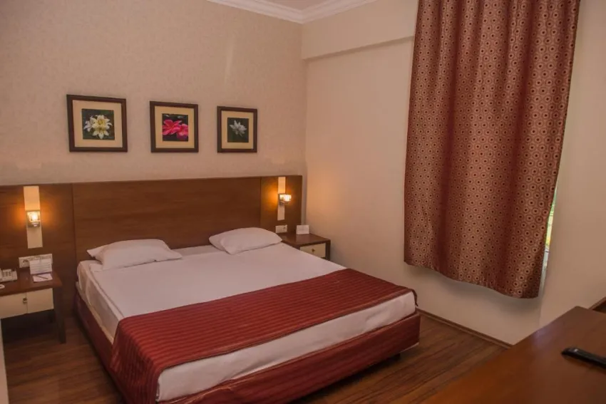 LE JARDIN RESORT (EX QUEENS PARK)  5*-12
