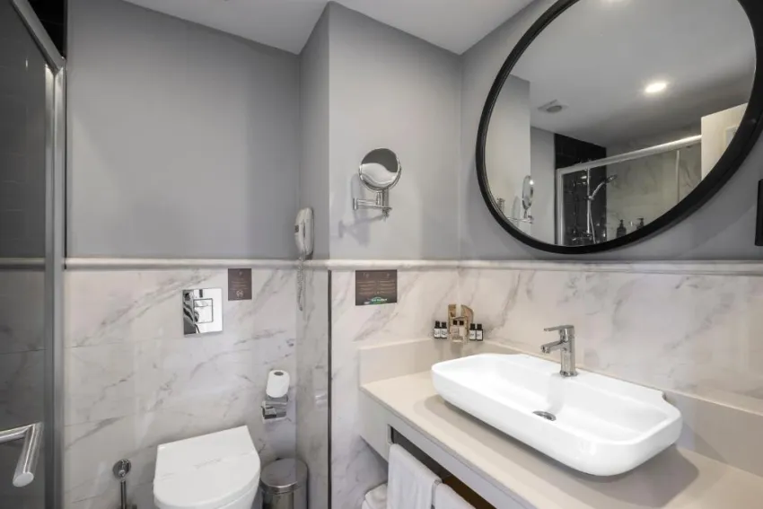 THE RAGA SIDE (ADULT ONLY 16+)  5*-22