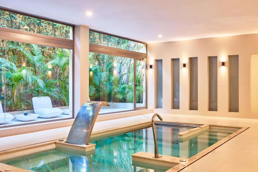 Zafiro Palmanova -68