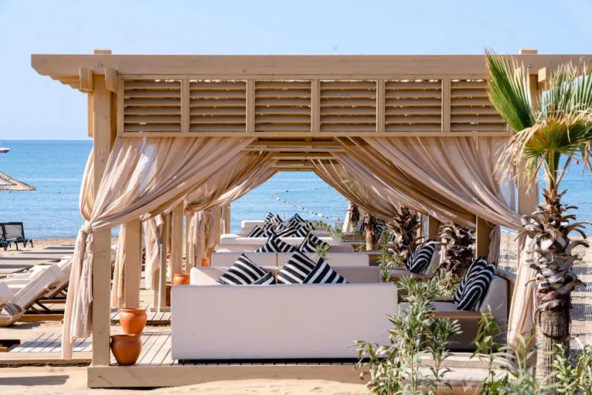 LIU RESORTS  5*-6