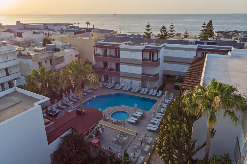 Summer Dream Hotel Apartments 3*-1
