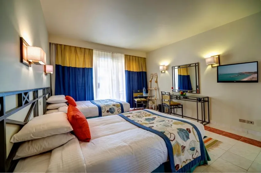 CLUB PARADISIO EL GOUNA  4*-5