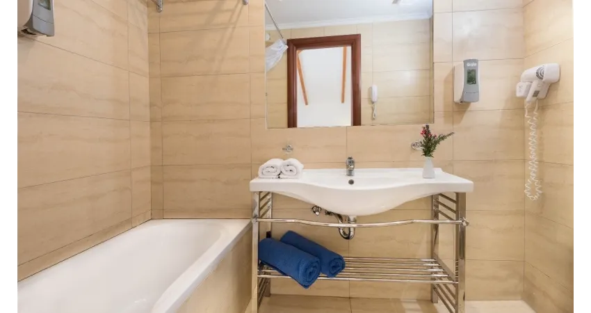 Avalon Palace Hotel 4*-5