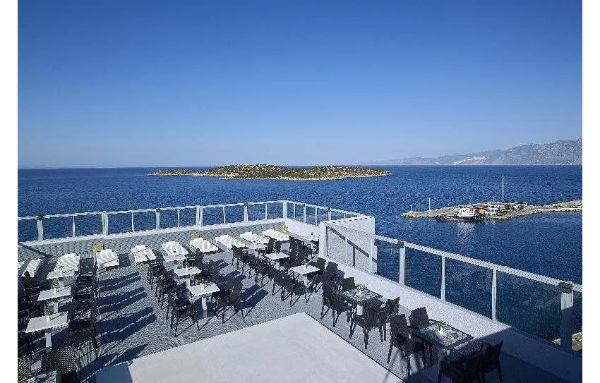 Mistral Bay Hotel 4*-2