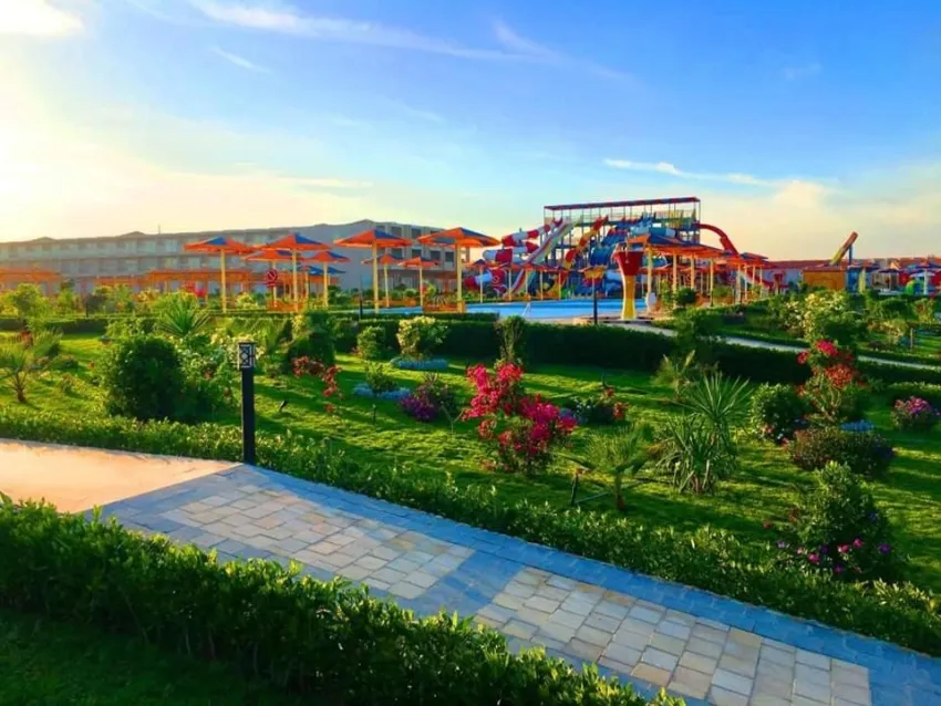 Hawaii Paradise Aqua Park Resort 5*-7