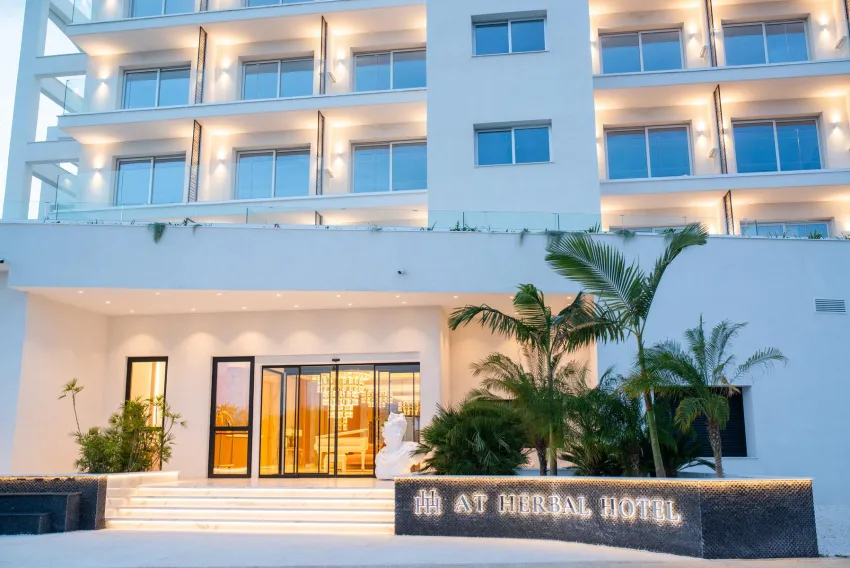 At Herbal Hotel 4*-3
