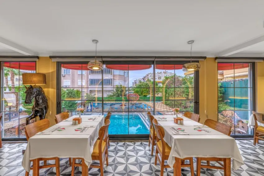 CLUB BIG BLUE SUITE HOTEL  4*-74