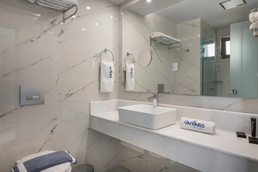 Vantaris Blue Adults Only 4*-6