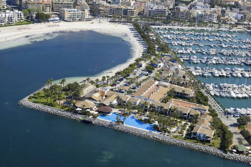 Botel Alcudiamar 4*-7