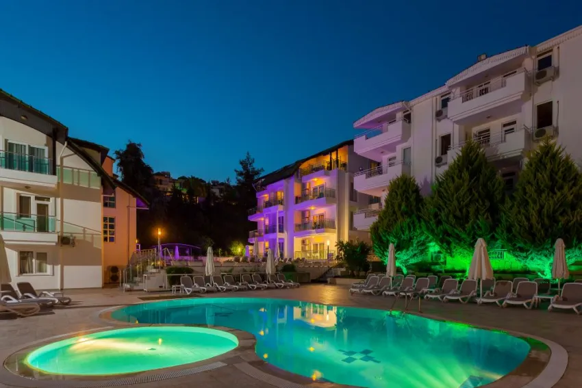 SIDE SU HOTEL (ADULT ONLY 16+)  4*-3