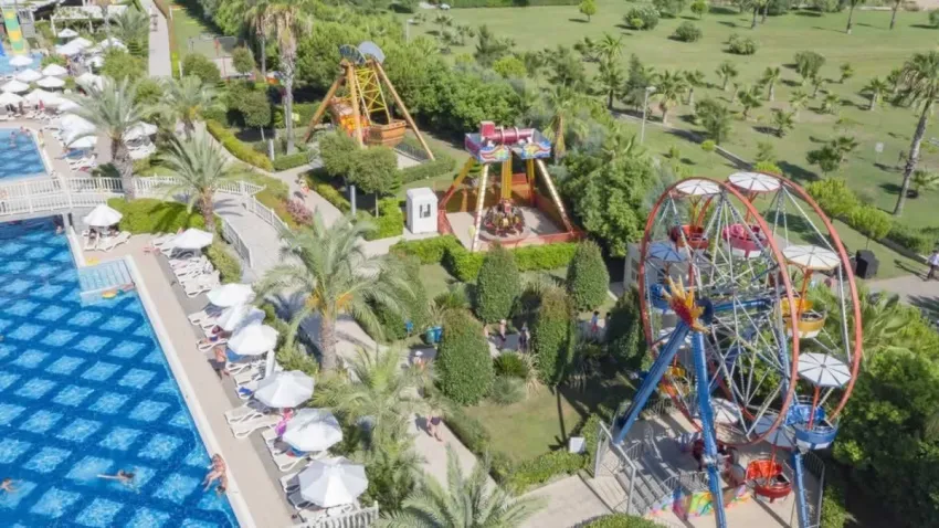 Royal Alhambra Palace 5*-26