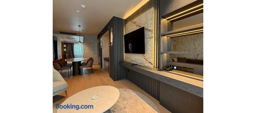 Rocks Hotel & Casino 5*-24