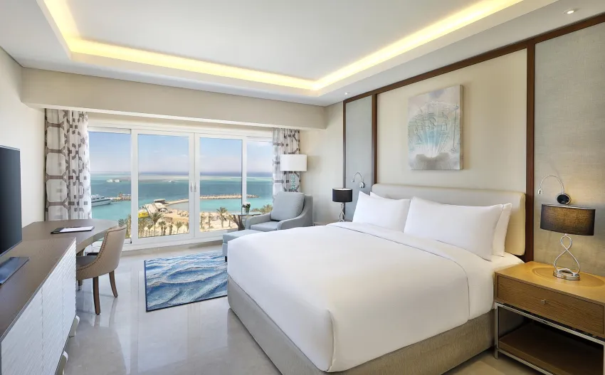Hilton Plaza 5*-1