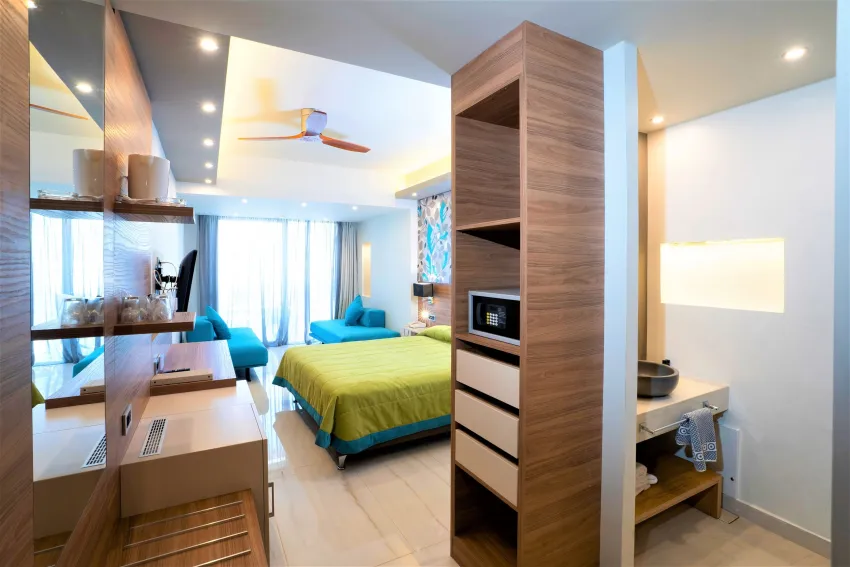 Aghia Marina 4*-6