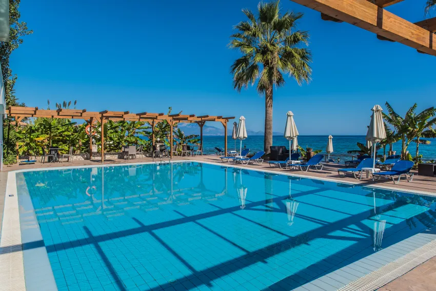 Belussi Beach Hotel 4*-84