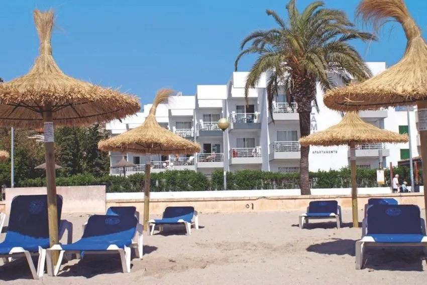 Bellamar Apartments 2*-8