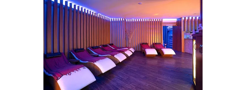 BLUE STAR HOTEL  4*-17