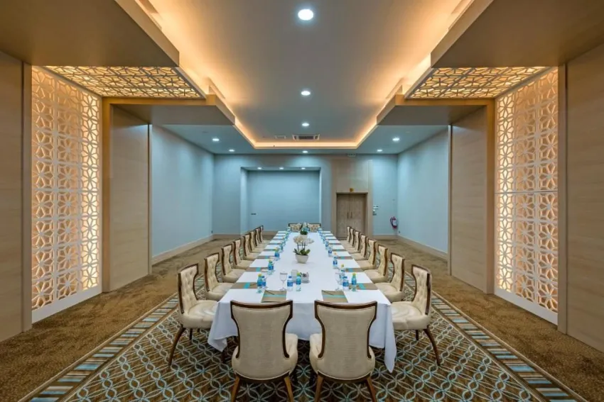 ROYAL HOLIDAY PALACE HOTEL  5*-5