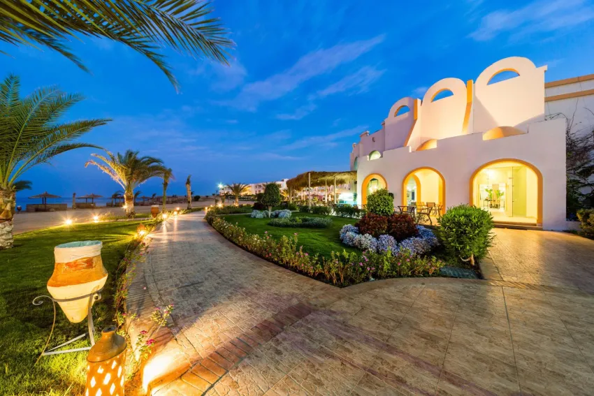 Coral Sun Beach Resort 4*-4