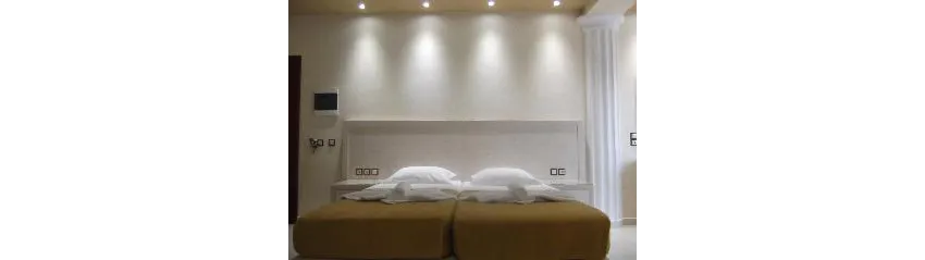 Mariana Hotel and Studios 3*-6