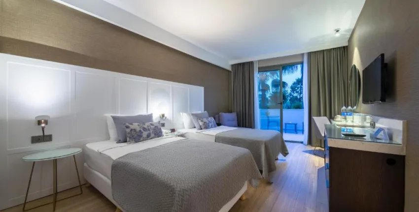 FAME RESIDENCE GOYNUK  4*-35