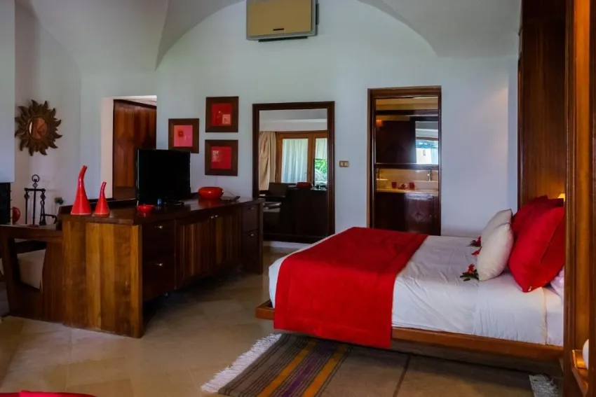 THE ORANGERS BEACH RESORT & BUNGALOWS  4*-23